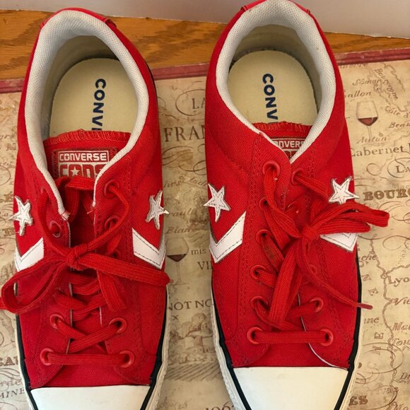 Converse Chuck Taylor All Star Low Top Sneakers - Mens Size 9 (Like New) - Picture 2 of 5